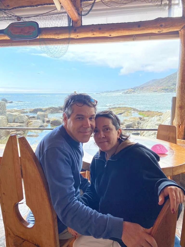 Felipe La Corte, cofundador de Mottai, junto a Irina Castro